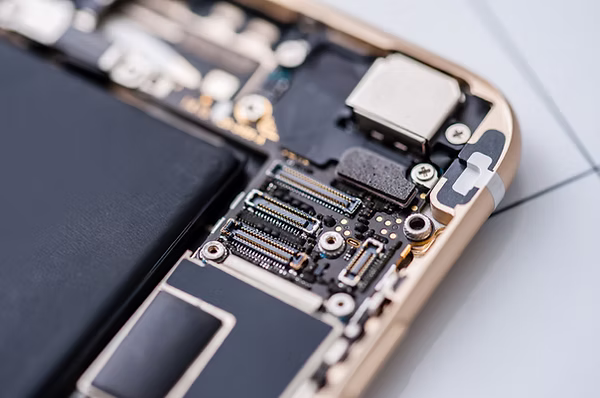 Carte électronique d'un smartphone